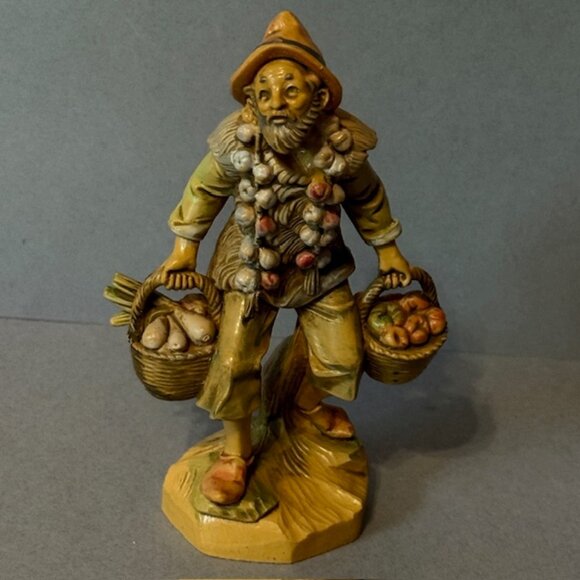 Roman Fontanini Italy Figurine Simonelli Depose 1987 Fruit Basket Vendor Garlic - Picture 2 of 5